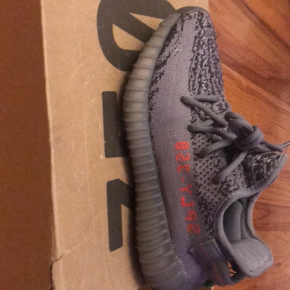 Yeezy 350 belugas